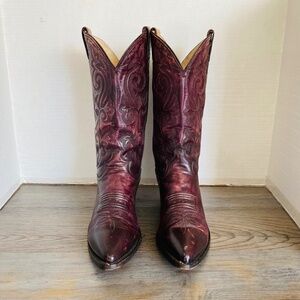 Vintage Justin USA, Womens  Burgundy Leather Western Boots, 9B.